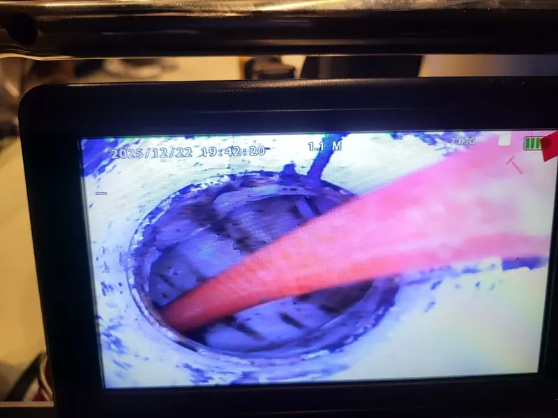 해운대구 스프링 장비가 관 안으로 들어간 내시경 화면